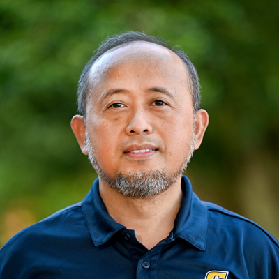 Dr. Nur Sisworahardjo